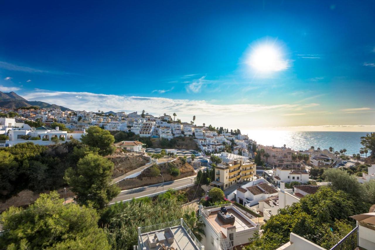 Hacienda 19 Menyber Apartman Nerja Kültér fotó