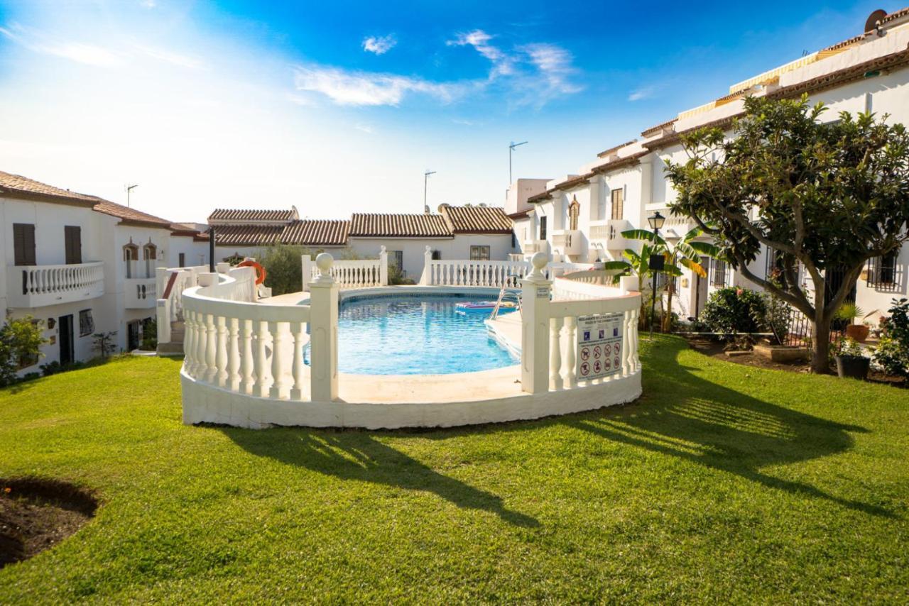 Hacienda 19 Menyber Apartman Nerja Kültér fotó