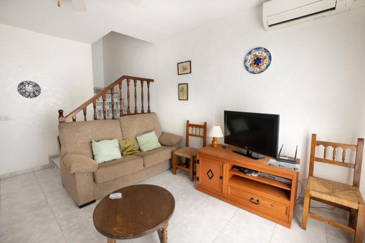 Hacienda 19 Menyber Apartman Nerja Kültér fotó